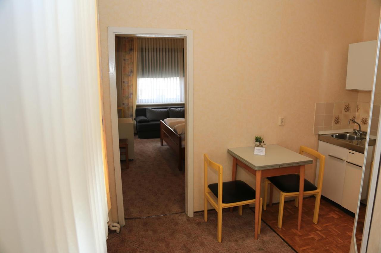 Frühstückspension Garni Lerche 3*